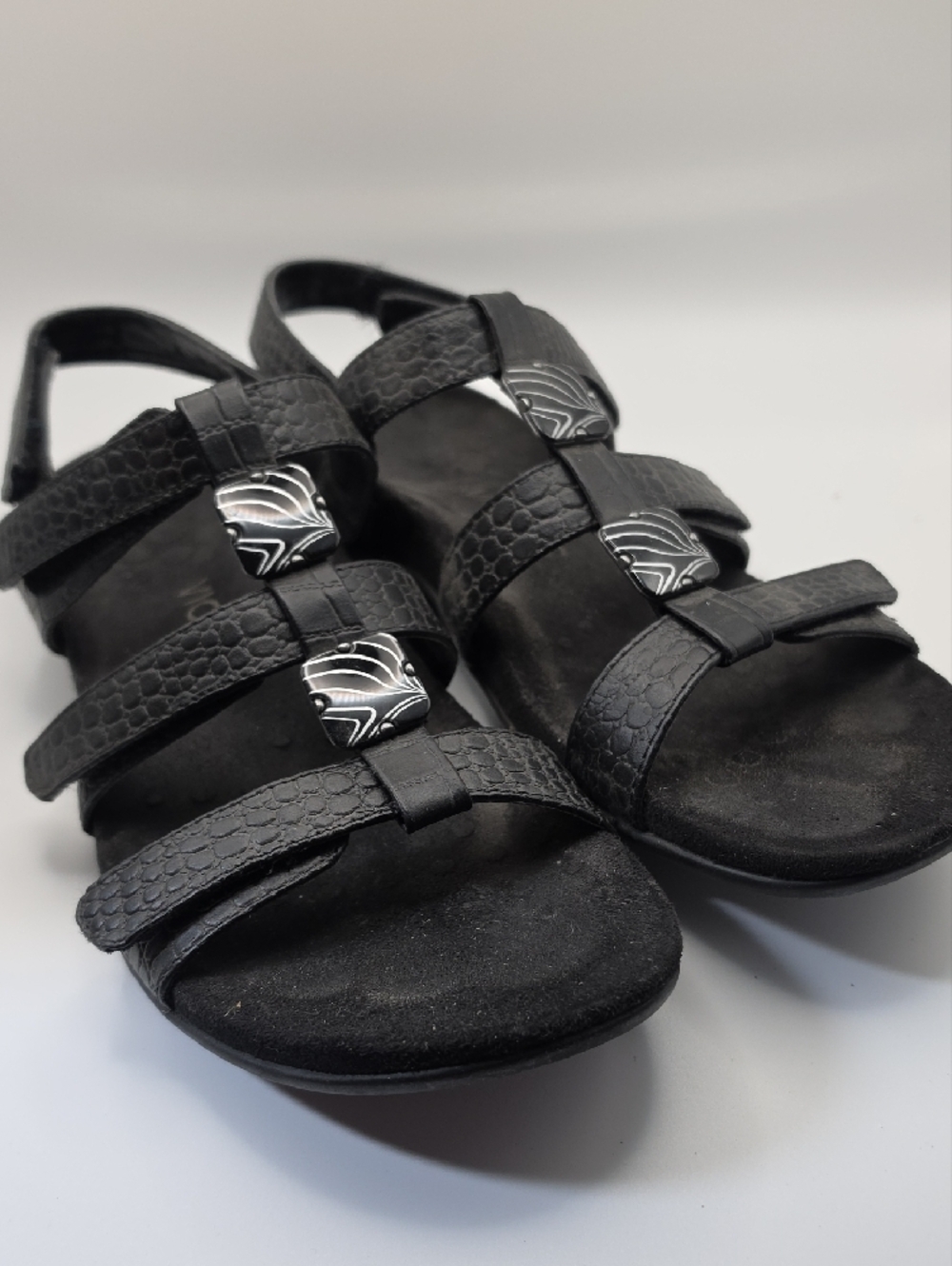Vionic Black AMBER Sandals - Picture 5 of 5